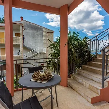 Apartment In With Sea View, Terrace, Air Conditioning, Wi-fi Crikvenica