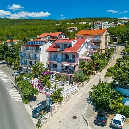 In With Sea View, Terrace, Air Conditioning, Wi-fi Crikvenica