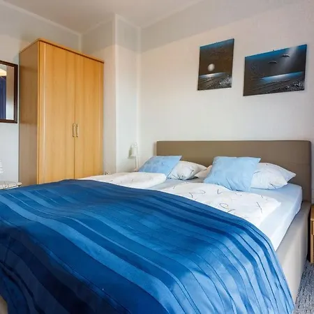 In With Sea View, Terrace, Air Conditioning, Wi-fi * Crikvenica