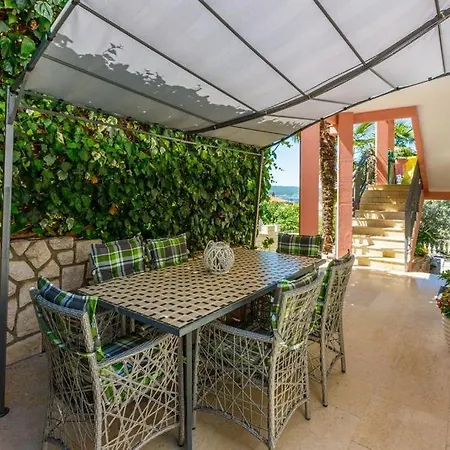 In With Sea View, Terrace, Air Conditioning, Wi-fi * Crikvenica