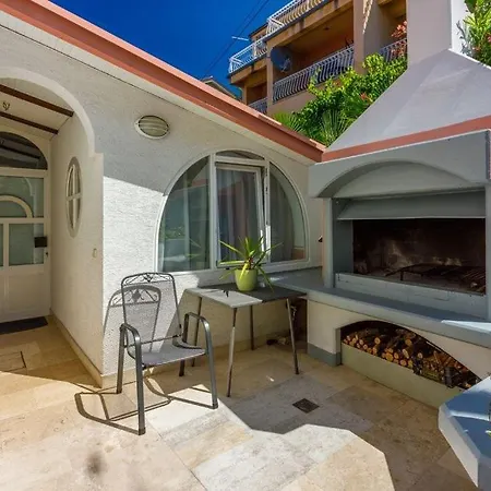 In With Sea View, Terrace, Air Conditioning, Wi-fi Crikvenica