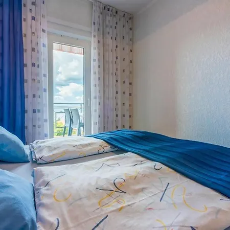 Apartment In With Sea View, Terrace, Air Conditioning, Wi-fi *