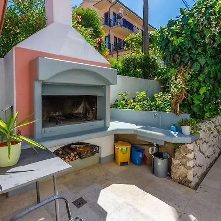 In With Sea View, Terrace, Air Conditioning, Wi-fi Crikvenica
