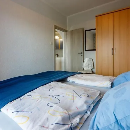 Apartment In With Sea View, Terrace, Air Conditioning, Wi-fi